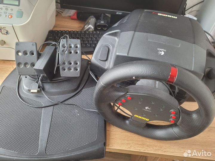 Игровой руль logitech момо racing