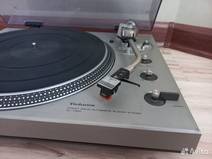 Виниловый проигрыватель Technics SL1300