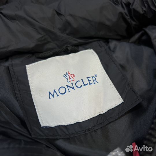 Зимний пуховик Moncler