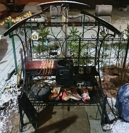 Мангал с крышей и печкой 