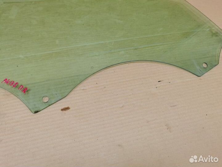 Стекло двери переднее правое Audi A4 B8 cala 2008