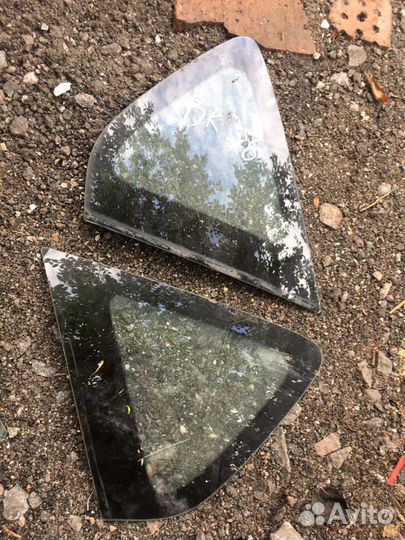 Стекло заднее форточка мазда 3 bk