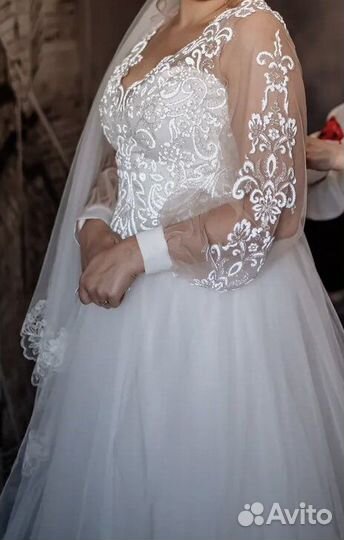 Свадебное платье