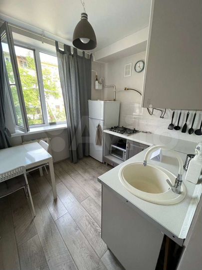 2-к. квартира, 44,2 м², 2/4 эт.