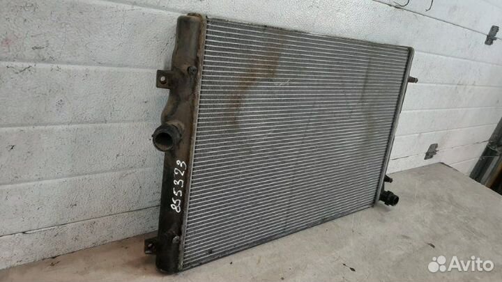 Радиатор двс Volkswagen Passat B6 2.0 дизель