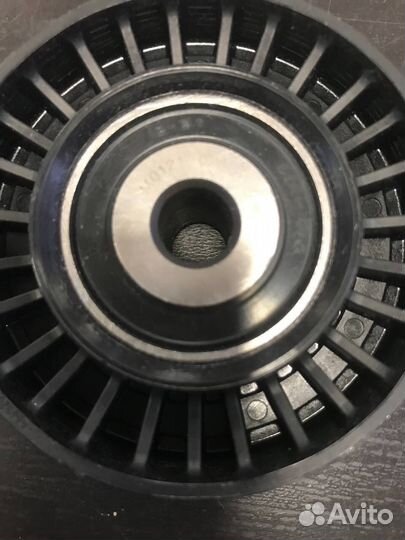 Ролик натяжителя ремня (промежуточный) SsangYong R