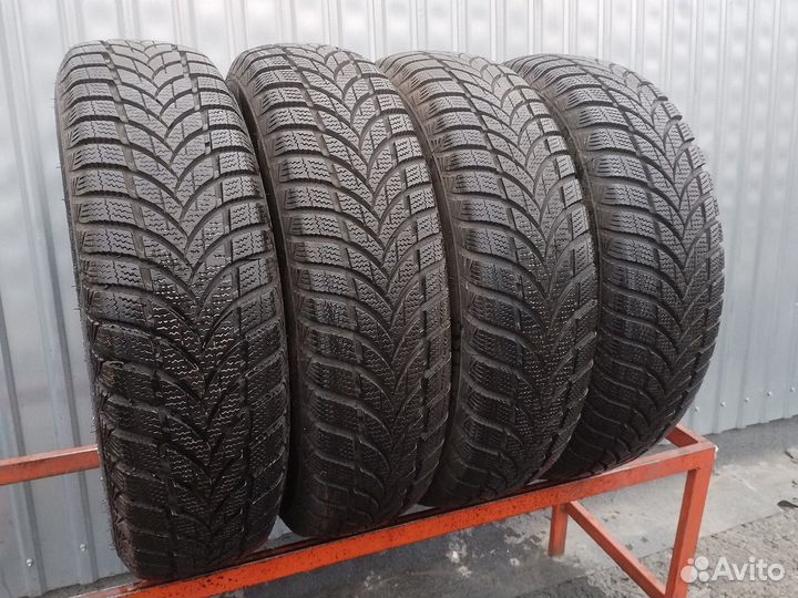 Maxxis MA-SW Victra Snow SUV 205/80 R16