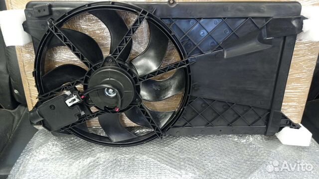 Вентилятор радиатора Ford Focus 2 новый