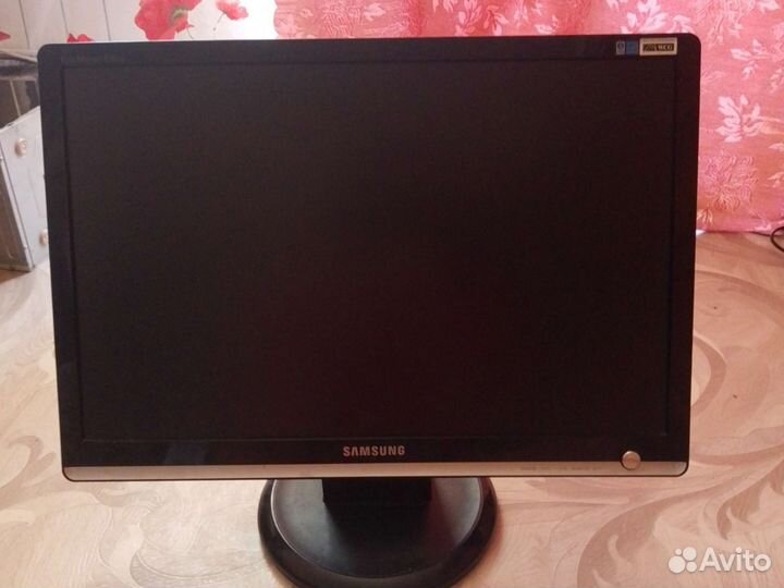 Монитор Samsung 22 дюйма