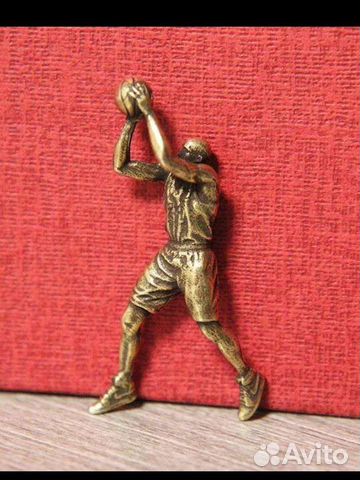 Новая миниатюрная фигурка Баскетболист