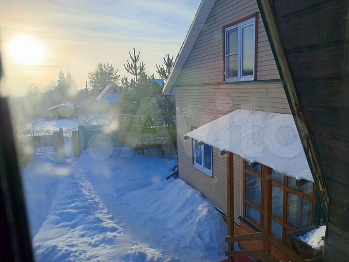 Дом 122 м² на участке 5,5 сот.