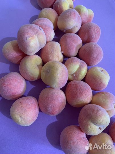 Персики пенопласт