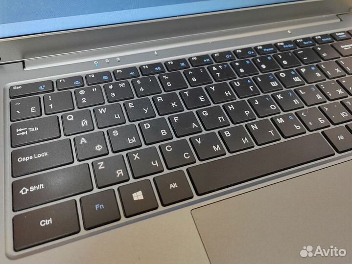 Ноутбук с Intel и 14 дюймами для дома Обмен