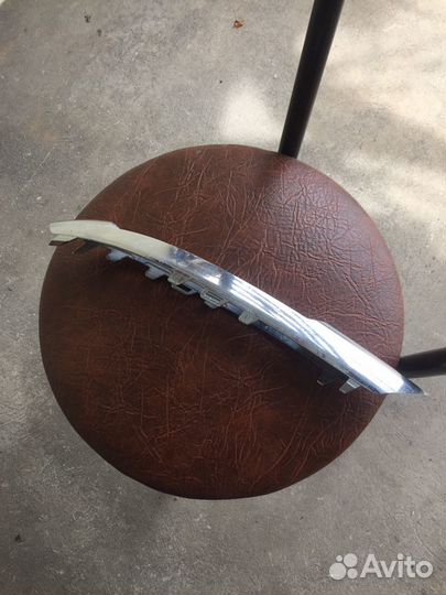 Продаётся хром (никель) на проивотуманку мерс212