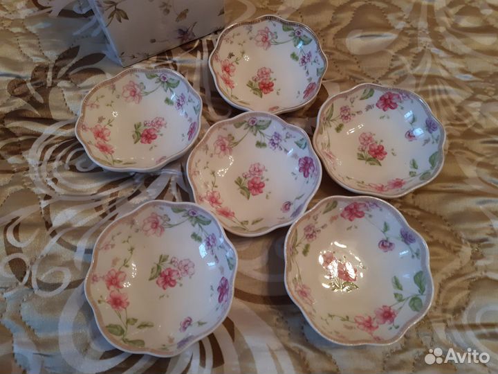 Креманки из фарфора новые в упаковке