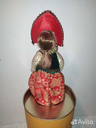 Кукла фарфоровая коллекционная