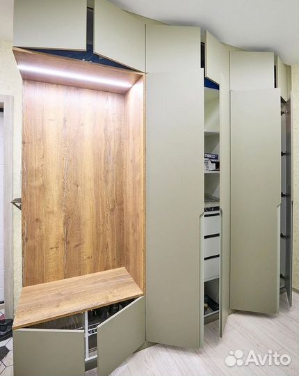 Прихожая на заказ с бесплатным замером