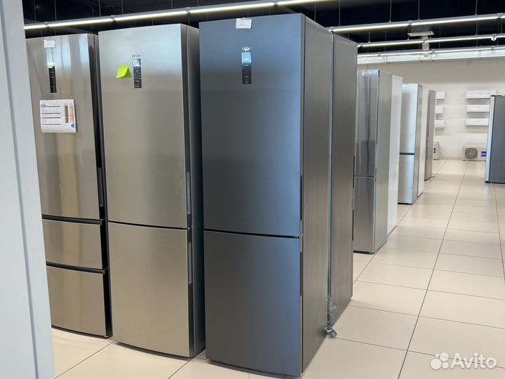 Новый холодильник Haier C2F637cgwg
