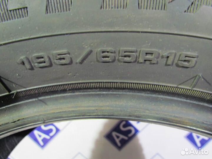 Goodyear Ultragrip Ice Arctic 195/65 R15 88R