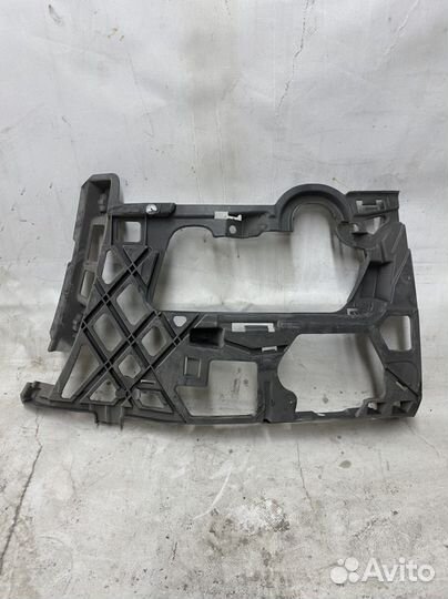 Крепление бампера volkswagen golf vll левый перед