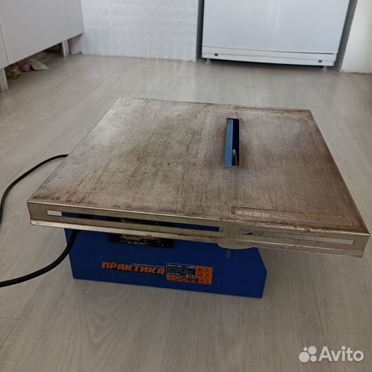 Плиткорез электрический водяной