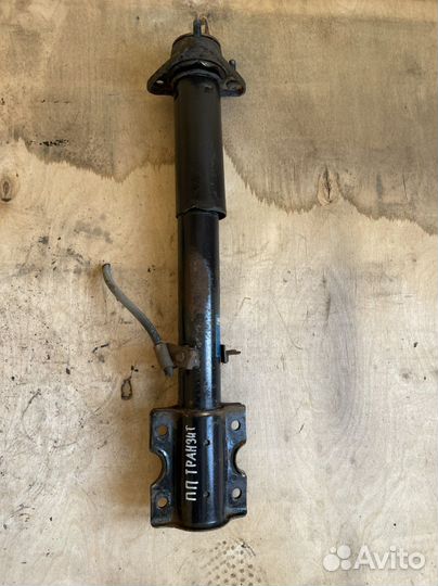 Транзит 5 98г. Амортизатор передний