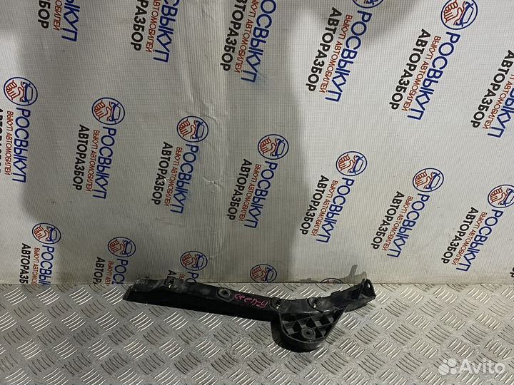 Кронштейн бампера Kia Ceed (ED) I рестайлинг (2009