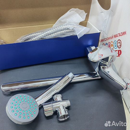 Смеситель для ванны и душа Dionis