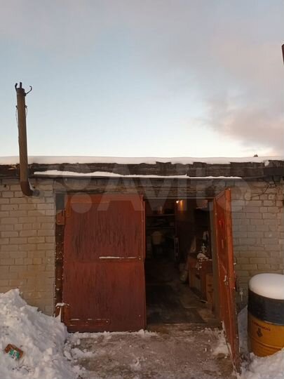 Гараж, > 30 м²