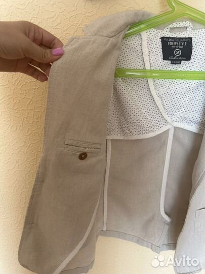 Пиджак для мальчика 8-9 лет