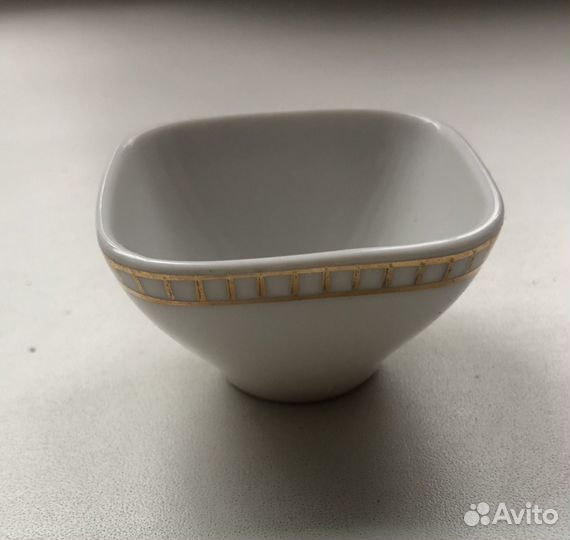 Мини вазочка из фарфора