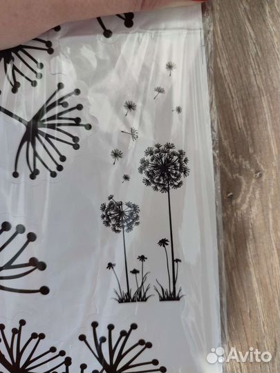 Наклейки на стену