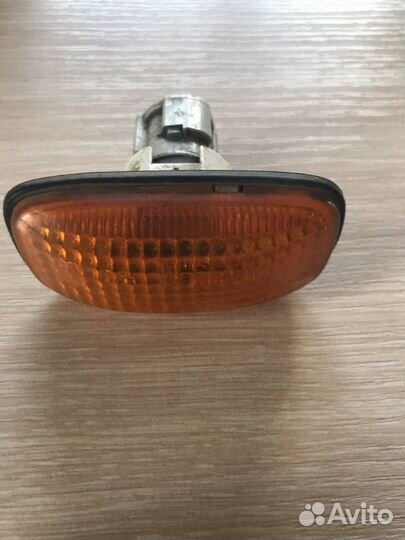 Повторитель указателя поворота на крыло