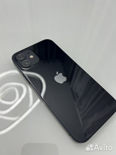 iPhone 12, 64 ГБ