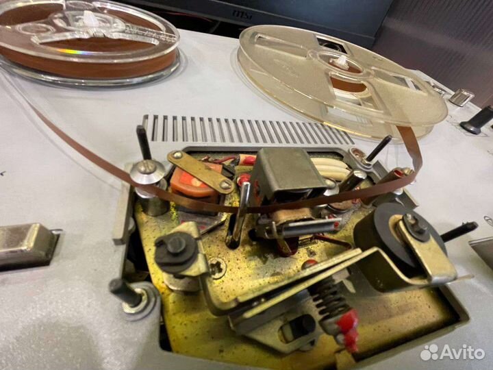 Магнитофон эльфа 201-3 стерео (обмен возможен)