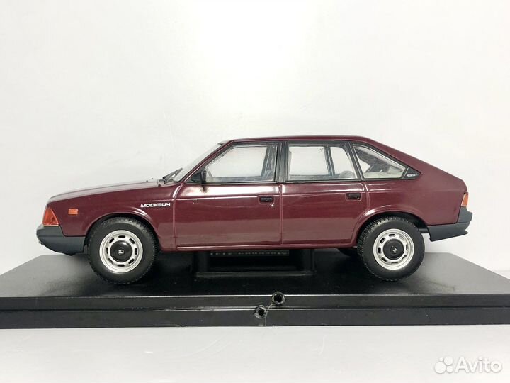 Модель автомобиля Москвич 2141 лса 1:24