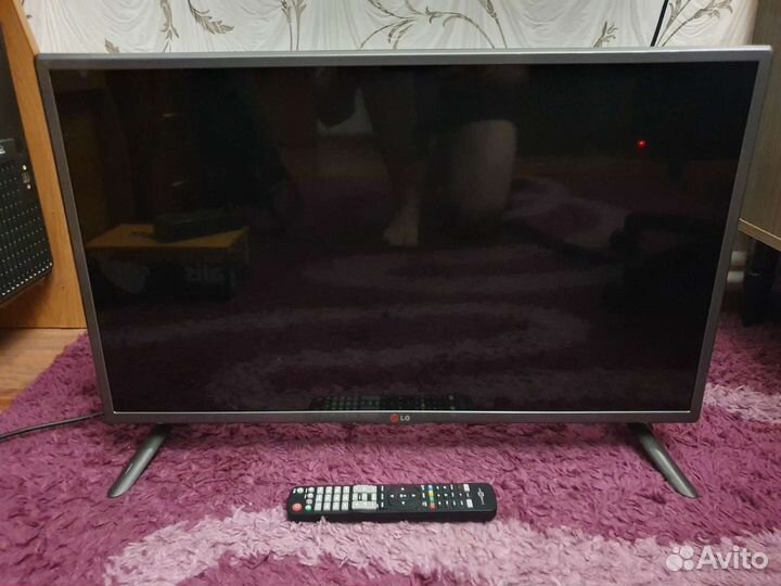 Телевизор LG 32 дюймa