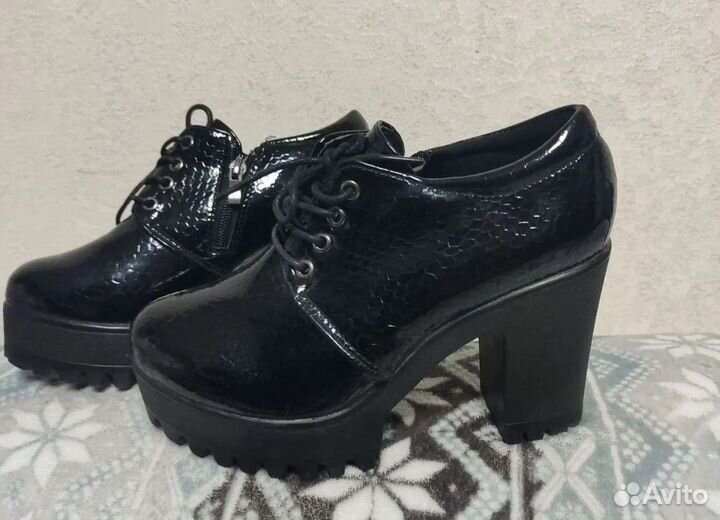 Женски полуботинки. Ботильоны