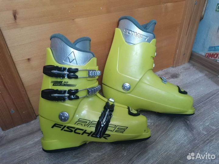 Горнолыжные ботинки Fischer race JR 24-24,5