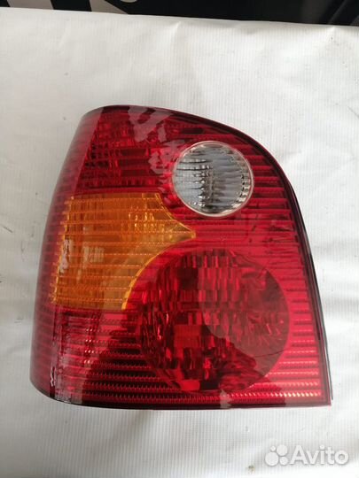 Фонарь задний левый VW polo (2001) 110172012
