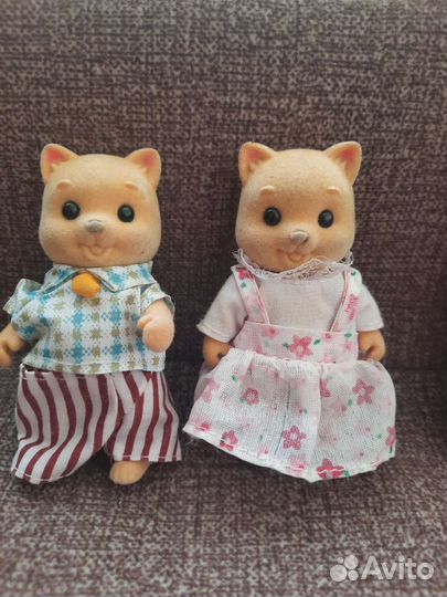 Happy family со зверюшками, мебелью и огородом