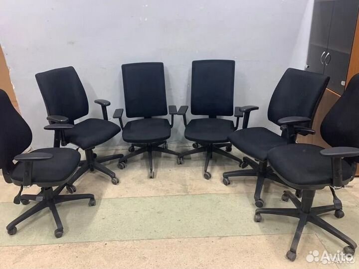 Компьютерное кресло