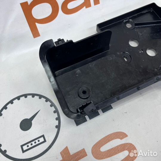 Кронштейн Audi A6 C8 2021