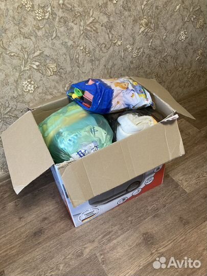 Отдам бесплатно детские вещи