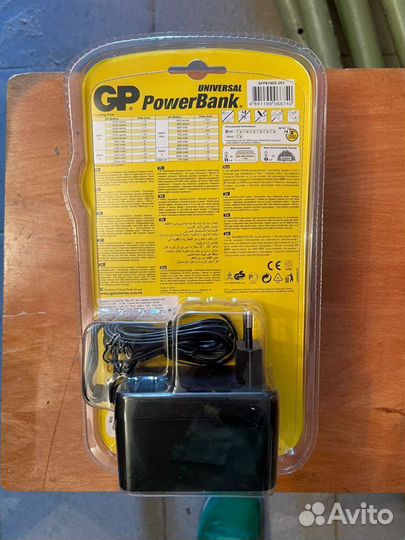 Зарядное устройство GP PowerBank Universal PB19
