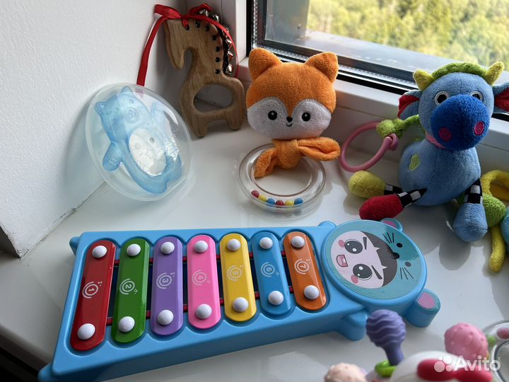 Развивающие игрушки для малышей до года