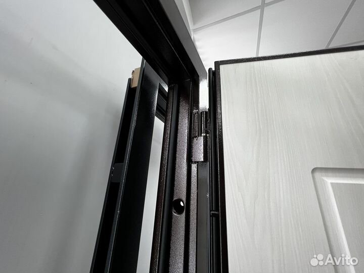 Входная дверь утепленная