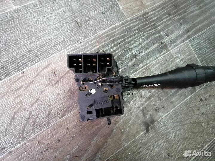 Переключатель поворотов Ниссан Примера Р11