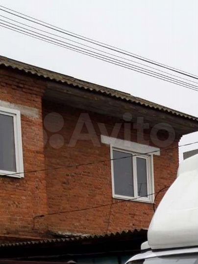 3-к. квартира, 100 м², 1/2 эт.