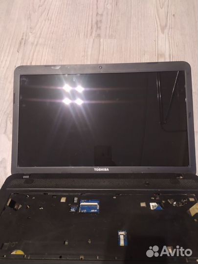 Ноутбук Toshiba Satellite C870 разбор на запчасти